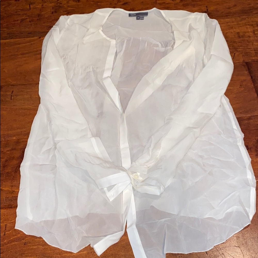 white long sleeve blouse